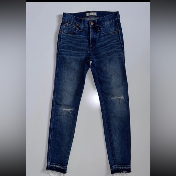 Madewell 9” High Rise Skinny Jean Size 24 Petite Distressed Raw Edge Hem - Picture 1 of 8